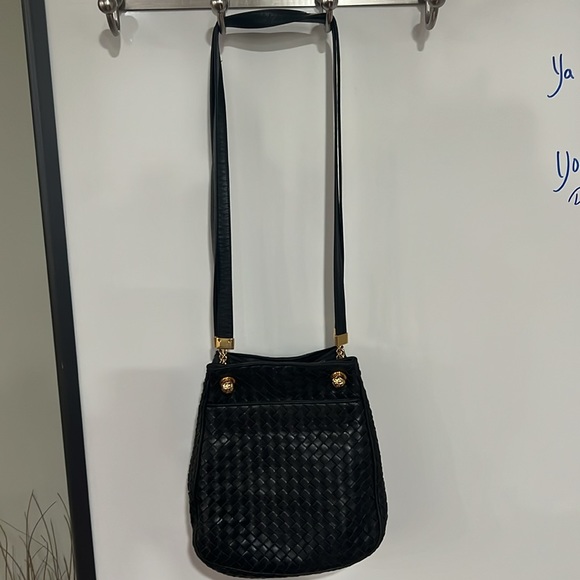 Vintage Bottega Veneta Intrecciato Shoulder Bag - Picture 2 of 13